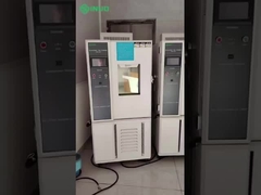 ¿Puede esta cámara de prueba ambiental simular condiciones reales de temperatura y humedad?